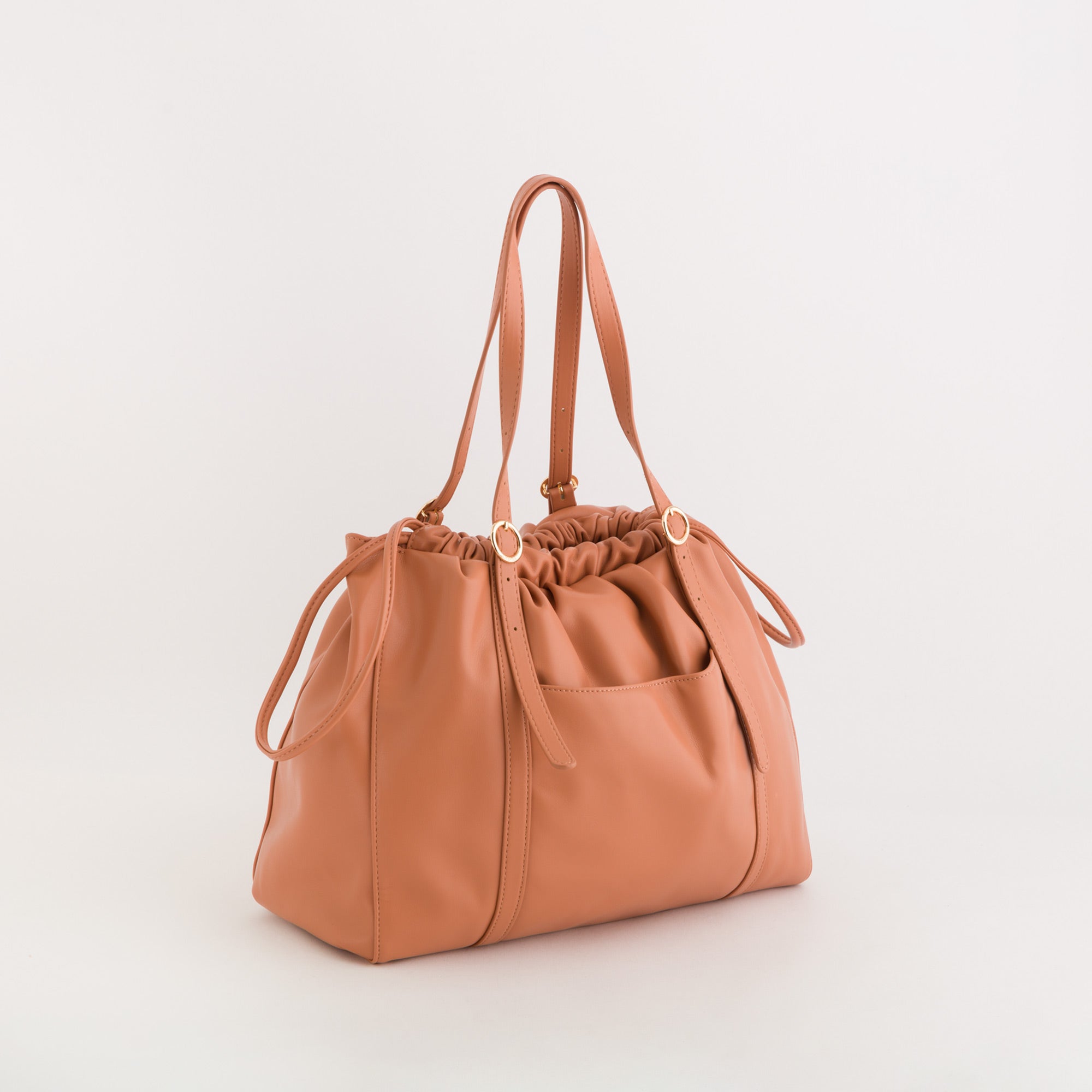 Women's Shopping - Elena Salmon