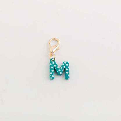 Damen-Charm mit Poa-Buchstaben Smaragdgrün
