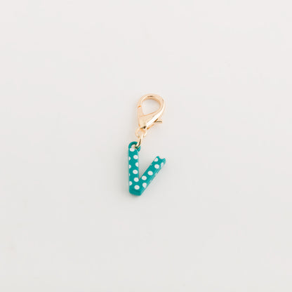 Damen-Charm mit Poa-Buchstaben Smaragdgrün