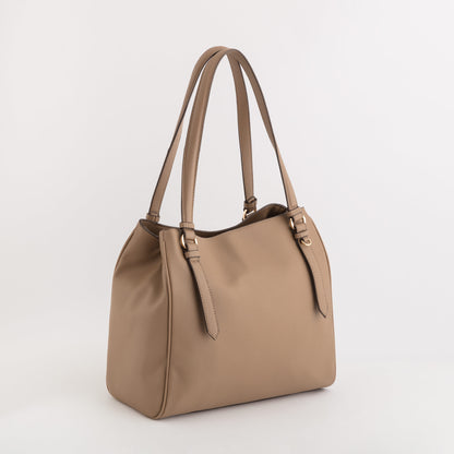 Damen-Shopping - Alaska Stuck